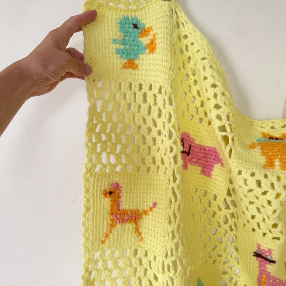 Vintage Handmade Yellow Crochet Knit Baby Blanket Animals Gender Neutral - Picture 5 of 8